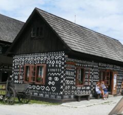 Čičmany drevené domčeky